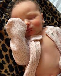 It was an amazing Christmas this year. I'm so glad we were able to get our  girls everything they wanted!! (Shout out to fb marketplace for the Barbie  house & the thrift