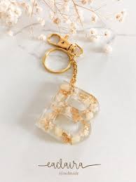 Real Flower Resin Keychain Handmade Custom Keychain 3d Etsy In 2021 Resin Jewelry Diy Flower Resin Jewelry Custom Keychain