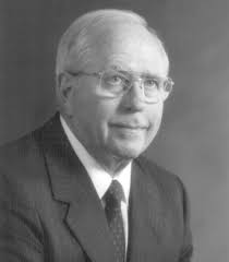 2010 DISTINGUISHED ALUMNUS AWARD