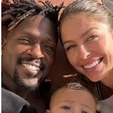 Meet Antonio Brown's 4th baby mama, Cydney Moreau: the Gisele Bündchen  lookalike models for Alo Yoga, but her Trump-supporting NFL star ex is  facing a backlash for his derogatory remarks about her |