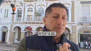 🟥 Elecciones2025Ec 🗳️ : La candidata a la presidencia, Luisa González por  la Revolución Ciudadana, ejerció su derecho al voto en la unidad educativa,  Carlos Pomerio, en la provincia de #Manabí.