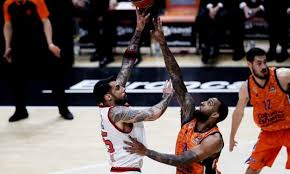 Χωρίς άγχος και βαθμολογικά αδιάφορος, ο ολυμπιακός έκανε… ζημιά στη βαλένθια. 09xualrxn2sjjm