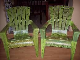 Hand Painted Old Plastic Chairs To Give Them New Life Used A Coat Of Mod Podge For Outside To Seal It Painting Plastic Plastic Chair Chair