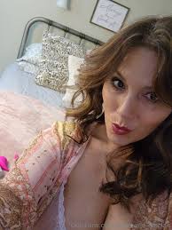 Eva-Marie Sinclair Onlyfans pictures for online viewing on X-video