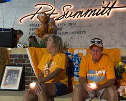 voicing-their-love-fans-former-players-pay-tribute-to-pat-summitt