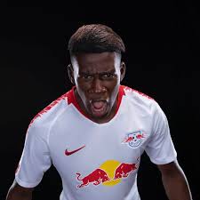 Mit anfahrtsbeschreibung, terminen, neuigkeiten rund um den verein und die nachwuchsmannschaften. Rb Leipzig Have Revealed Their 2018 19 Home Kit By Nike