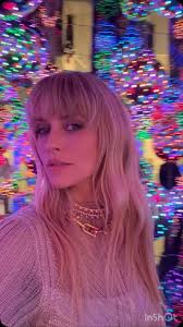 @ngvmelbourne @vogueaustralia @ralphlauren @tiffanyandco ✨ #ngvgala ✨  makeup by @jade__kmakeup hair by @joeyscandizzosalon 🖤🖤