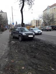 A képeket azokban az utcákban csináltam, ahova még csak részben, vagy annyira sem ért… Ix Kerulet Mester Utca Parkolas A Zoldteruleten Jarokelo Hu Ha Megosztod Megoldod Jarokelo Hu