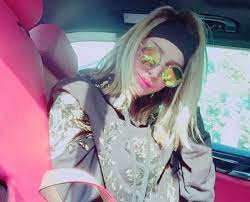 نعت الفنانة المغربية بسمة بوسيل زوجة النجم تامر حسني، والدها بكلمات من الحزن رحل عن عالمنا فجر اليوم، والد الفنانة المغربية بسمة بوسيل، زوجة نجم الجيل الفنان تامر حسنى. ØµÙˆØ±Ø© Ø¨Ø³Ù…Ø© Ø¨ÙˆØ³ÙŠÙ„ ÙˆØ§Ø¨Ù†ØªÙŠÙ‡Ø§ Ø¨Ù†ÙØ³ Ø§Ù„Ø­Ø°Ø§Ø¡ ØªØ´Ø¹Ù„ Ø§Ù†Ø³ØªÙ‚Ø±Ø§Ù… Ø¨ÙˆØ§Ø¨Ø© Ø§Ù„Ø´Ø±ÙˆÙ‚