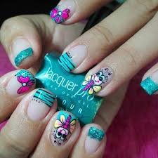 Es por esto que les traemos imagenes con bellos diseños de decorados de uñas para pies con flores y mariposas, especiales. Viviana Unas Con Figuras Manicura De Unas Decorados Para Unas Cortas