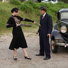 They were young lovers, bank robbers, and sometimes ruthless criminals. Seitz On A E S Bonnie And Clyde Mad Bad And Painful To Watch