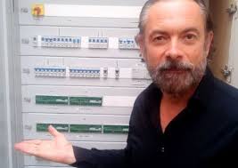 Tamás zsidró, make up department: Referenciak Evotronics Kft