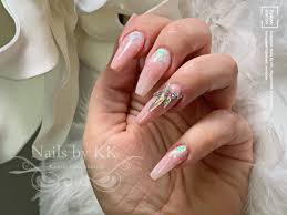 pin auf nails