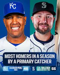 Cal Raleigh is breaking records this year and may have nothing to show for  it 😭