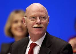 Bundesverteidigungsminister Dr. Peter Struck, SPD, Kabul , den 10.02.2003  Kabul Afghanistan