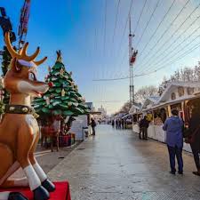Le Marche De Noel Du Jardin Des Tuileries 2019 Jardin Des Tuileries Parcs Paris Beau Parc