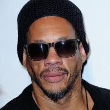 Didier morville better known by his stage name joeystarr stylized joeystarr dsta with additional alias as jaguar gorgone or double r is a french r. Joeystarr Madame Figaro