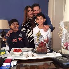 Cricket Addictor Latest Click Of Former Indian All Rounder Ajit Agarkar With His Family Facebook So lovely catching up with ajit agarkar. facebook