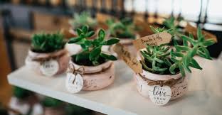 See more of déco mariage champêtre on facebook. Mariage J Ai Trouve 112 Belles Idees De Cadeaux Pour Vos Invites 2020