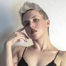 Courtney Waller's Instagram, Twitter & Facebook