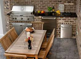 Design Ideas To Steal From 10 Amazing Outdoor Kitchens Small Outdoor Kitchens Outdoor Kitchen Countertops Outdoor Kitchen Design