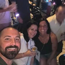 Kendra the Entertainer