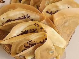 Supaya kue leker renyah, kita bisa mencampurkan tiga macam tepung, yaitu tepung terigu, tepung beras, dan tepung sagu. Resep Kue Leker Renyah Popmama Com Community