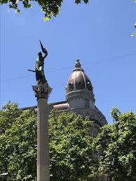 Estatua De La Libertad Montevideo Uruguay Montevideo Around The Worlds Lamp Post