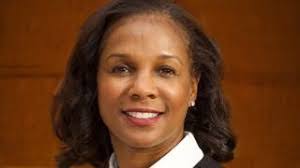 Carolyn Forrest's Instagram, Twitter & Facebook