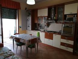 Case, ville, alloggi, terreni, uffici e attività commerciali. Boscoreale Appartamento A Napoli In Vendita