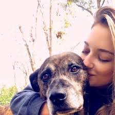 Sara Brownstein's Instagram, Twitter & Facebook