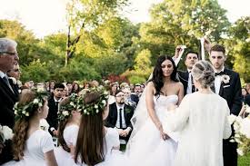 How To Successfully Mix Two Religions Into One Beautiful Interfaith Wedding Ceremony Smashing The Glass Jewish Wedding Blog Interfaith Wedding Greek Wedding Jewish Wedding