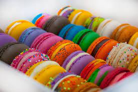 I greeted the people who were by the man's side and made pictures with them. Marche Du Macaron Home Facebook