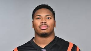 Kris Jackson's Instagram, Twitter & Facebook