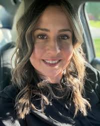 who does good natural makeup? and brow lamination.