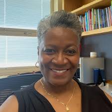 Dawn Salter's Instagram, Twitter & Facebook