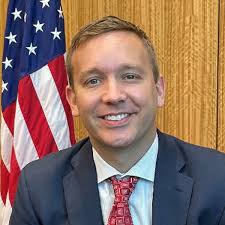 薄康霖Clint Brewer