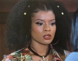 So evil Eva forgot the helmet was missing lmao,she pretended that Jacob  shouldn't have found anything; weird,but this was the time to protect  herself and be done with her mother's wrong doings