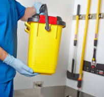 Hygen™ Mop Bucket Resin Yellow Charging 1/Each | Imperial Dade