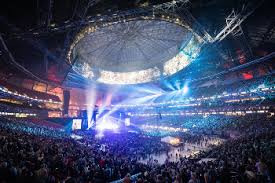 The sunday service choir is an american gospel group led by rapper and producer kanye west and conducted by choir director jason white. Pzbeokdsqeqhgm