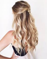 Le acconciature sono più divertenti con delle belle onde. Fidanzamento Centro Tosse Onde Morbide Capelli Coraggioso Costola Due Settimane