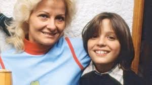 Sergio, el pequeño de los hijos de marcerla basteri y el cantante luisito. She Left Sergio And We Never Heard From Her Again Arianna Remembered The Last Time She Saw Marcela Basteri Luis Miguel S Mother How Smart Technology Changing Lives