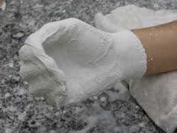 Hand Abformen Mit Gipsbinden Gipsbinden Ideen Fur Basteln Gibsbinden