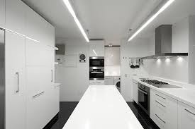 El cuidado de este tipo de muebles requiere de productos específicos que ayuden a mantener el brillo en perfectas condiciones. Muebles De Cocina Lacada De Xilofor