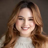 Miranda Kay's Instagram, Twitter & Facebook