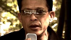 Entre Mi Esposa Y Mi Amante