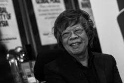 The founder of limkokwing university of creative technology (luct) known as tan sri lim kok wing, has passed away at pantai hospital here this morning. E8ub Copanxbqm