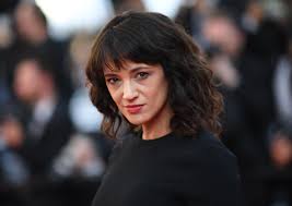 The celebrity chef is survived by a daughter and his girlfriend, the actress asia argento. Asia Argento Anthony Bourdain Cheated On Me Too