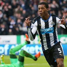 He plays as a midfielder. Liverpool Agree 25 Million Fee For Georginio Wijnaldum