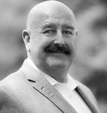 90 Malbone Rd, Newport, RI 02840